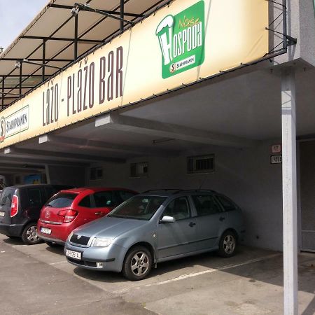 Riverview Apartment Pressburg Exterior foto